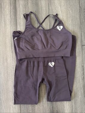WOMENS BEST SMALL Purple Seamless Sports Bra and Leggings Set